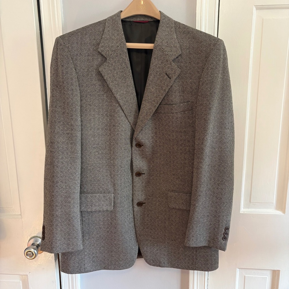 Jos. A. Bank Mens 42 L Sport Coat Gray Herringbone Wool Blazer 3 Button